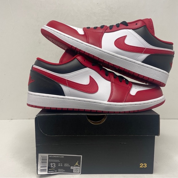 Jordan Other - Nike Air Jordan 1 Retro Low “Bulls” 2022